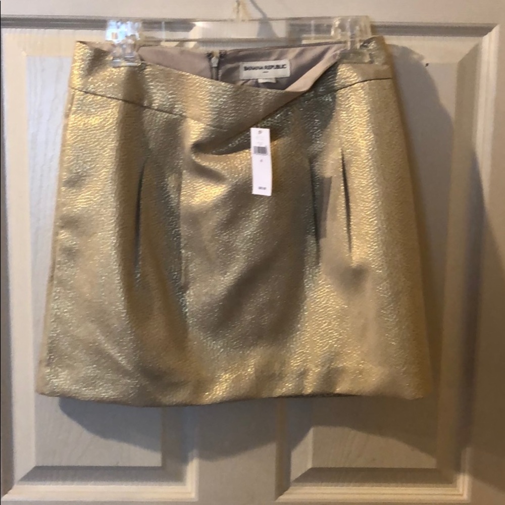 Called banana republic skirt